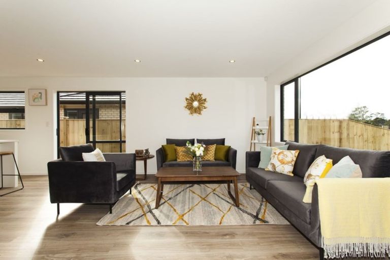 Photo of property in 62 Matua Road, Huapai, Kumeu, 0810