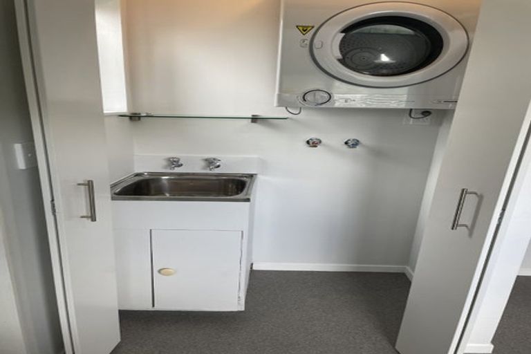 Photo of property in 80 Bell Street, Tawa, Wellington, 5028