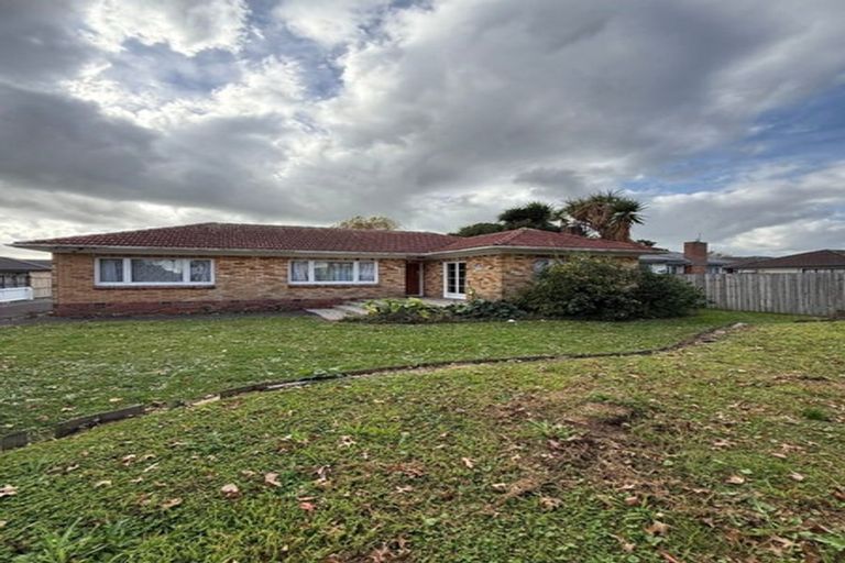 Photo of property in 12 Willis Road, Papakura, 2110