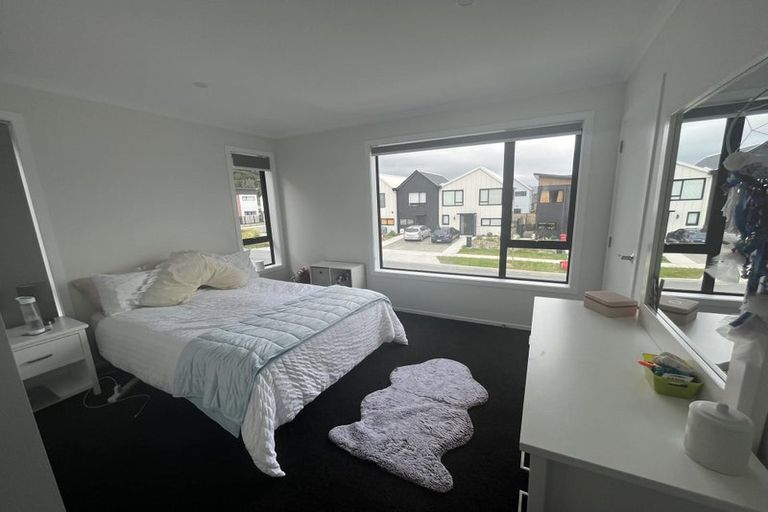 Photo of property in 11 Betty Boyes Street, Wallaceville, Upper Hutt, 5018