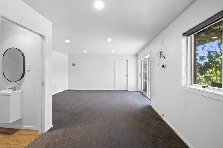 Photo of property in 28 Norwich Avenue, Spotswood, New Plymouth, 4310