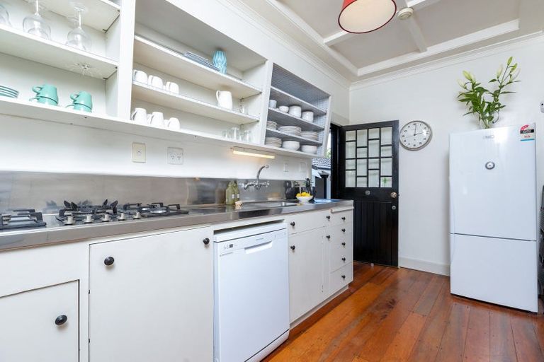 Photo of property in 72 Pownall Street, Masterton, 5810