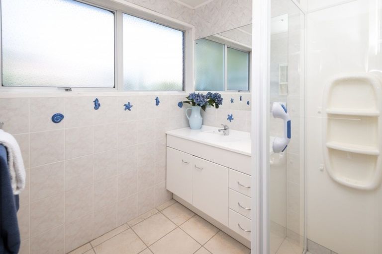 Photo of property in 2/3 Jern Place, Eastern Beach, Auckland, 2012