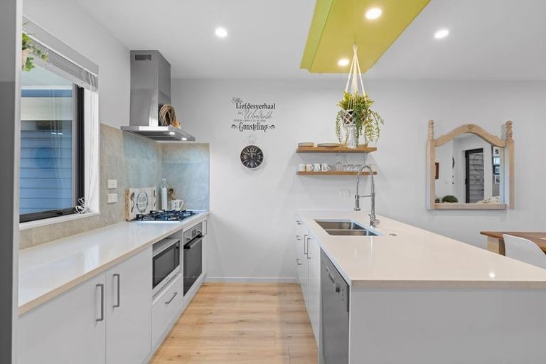 Photo of property in 19 Kaha Road, Takanini, 2110