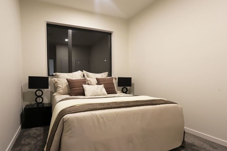 Photo of property in 6 Celestial Crescent, Orewa, 0931