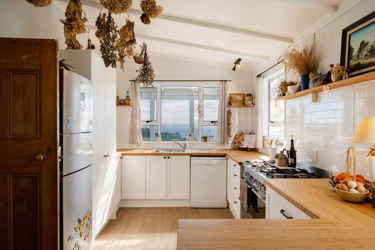 Photo of property in 162 Purakaunui Road, Mihiwaka, Port Chalmers, 9081