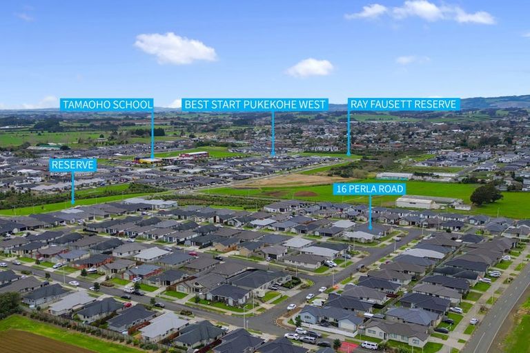 Photo of property in 16 Perla Road, Pukekohe, 2120