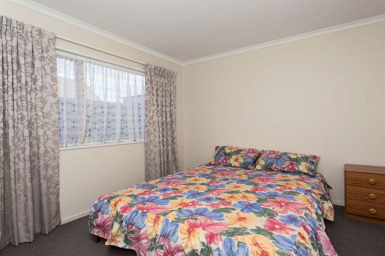 Photo of property in 3 Reeves Road, Rangiora, 7400