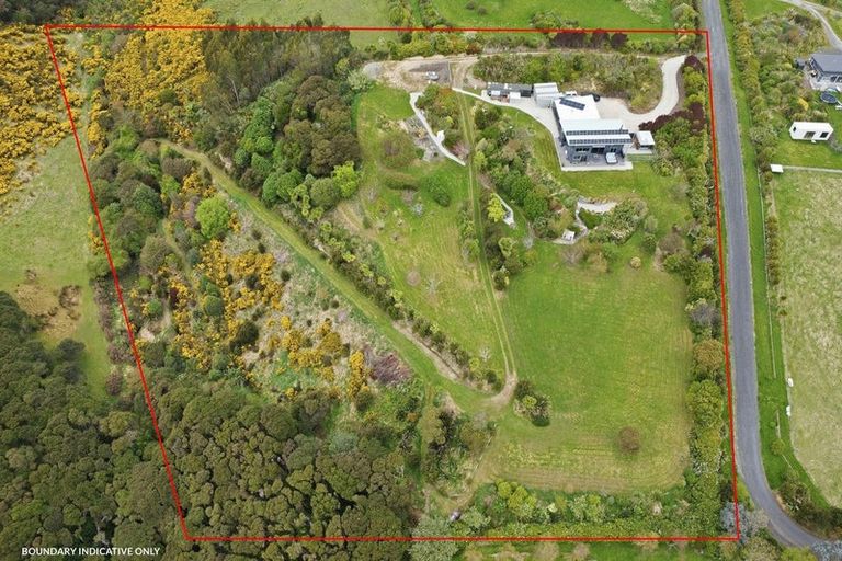 Photo of property in 878 Blueskin Road, Mount Cargill, Waitati, 9085