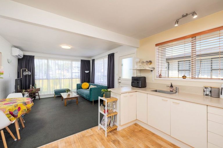 Photo of property in 2/136 Pine Avenue, South New Brighton, Christchurch, 8062