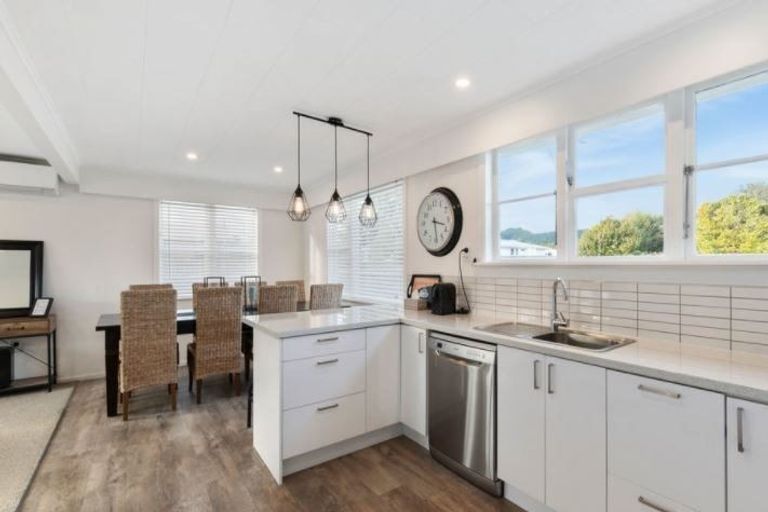 Photo of property in 15a Freemans Road, Otaki, 5512