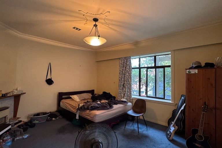 Photo of property in 24 Stafford Street, Mount Victoria, Wellington, 6011