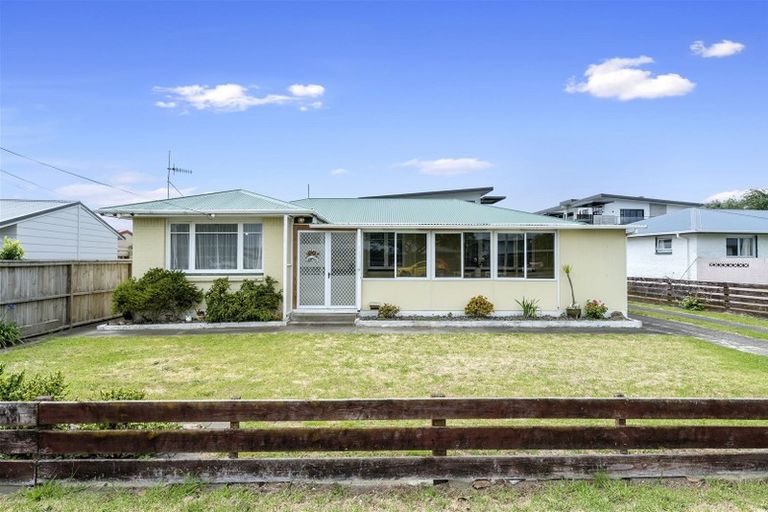 Photo of property in 3a Taupo Avenue, Mount Maunganui, 3116