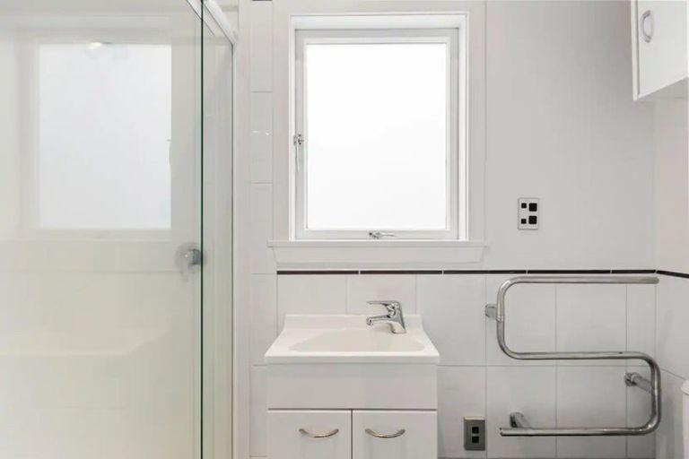 Photo of property in 20 Parliament Street, Thorndon, Wellington, 6011