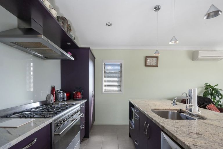 Photo of property in 3/15 Tremaine Avenue, Two Mile Bay, Taupo, 3330