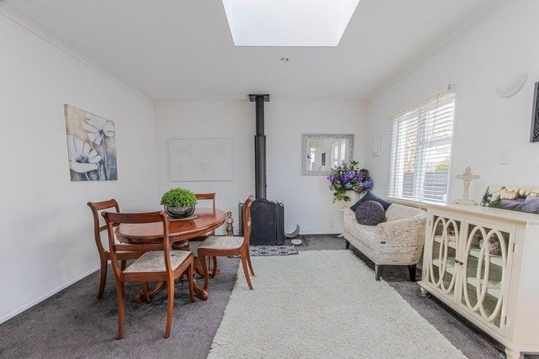 Photo of property in 18 Godwin Crescent, College Estate, Whanganui, 4500