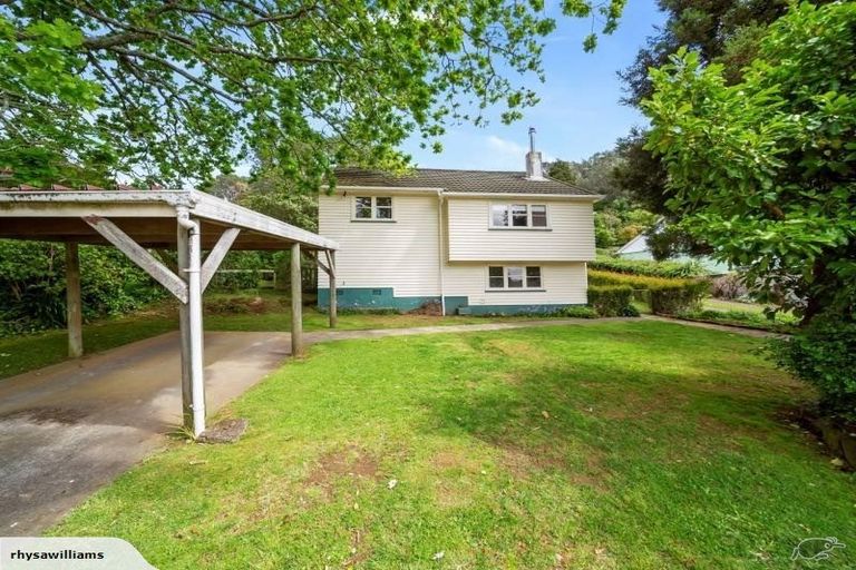 Photo of property in 60 Glenpark Avenue, Frankleigh Park, New Plymouth, 4310