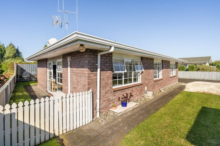 Photo of property in 86 Shakespeare Street, Leamington, Cambridge, 3432
