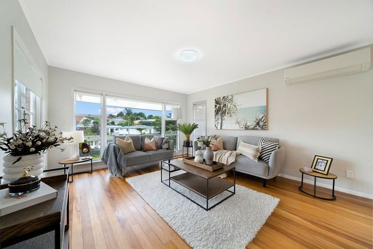 Photo of property in 38 Kohekohe Street, New Lynn, Auckland, 0600
