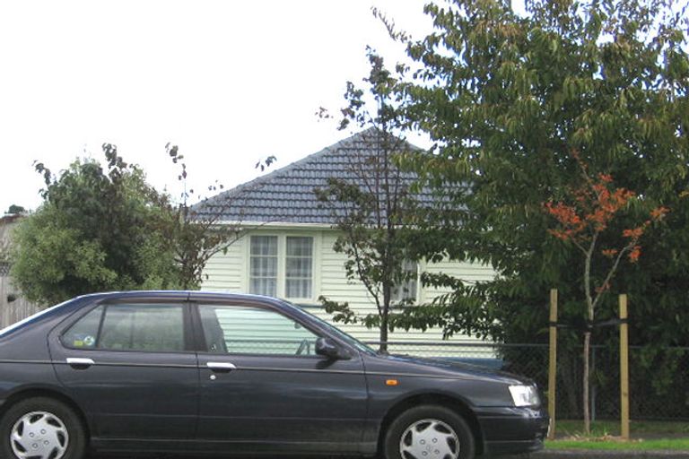 Photo of property in 624 Te Atatu Road, Te Atatu Peninsula, Auckland, 0610