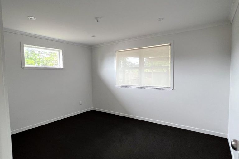 Photo of property in 84 Universal Drive, Henderson, Auckland, 0610
