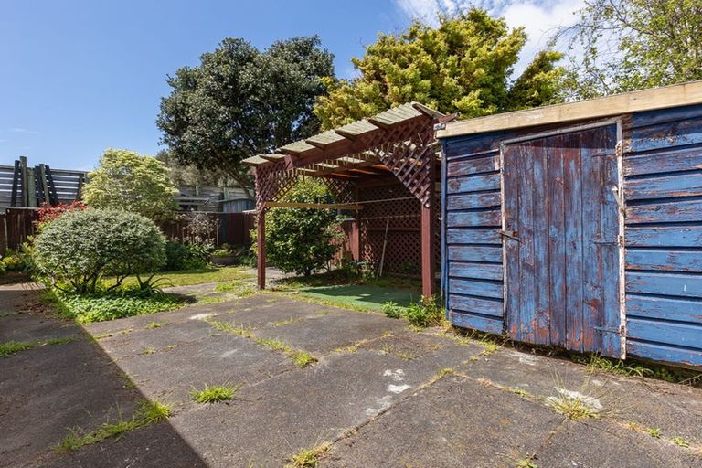 Photo of property in 6 Bermuda Grove, Paraparaumu Beach, Paraparaumu, 5032