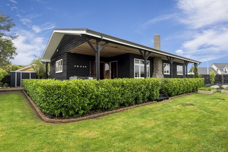 Photo of property in 23 Cobb Place, Otaki, 5512