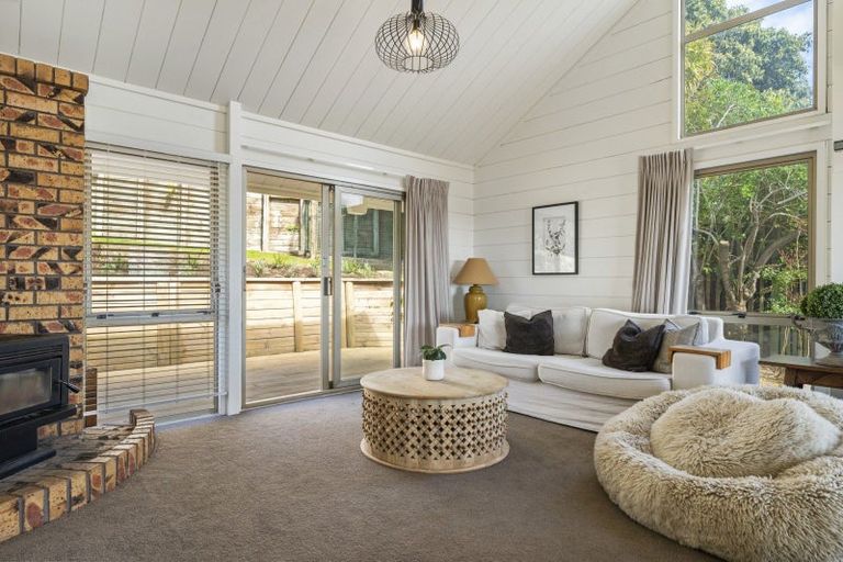 Photo of property in 15 Victory Street, Welcome Bay, Tauranga, 3112