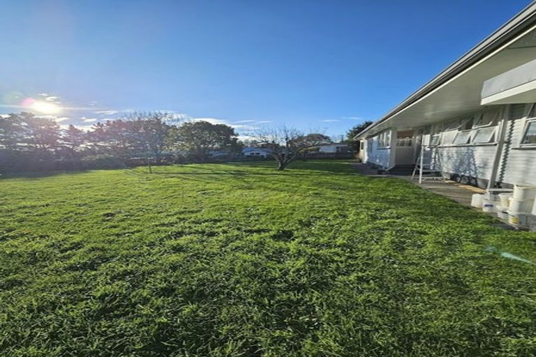 Photo of property in 903 State Highway 1, Te Horo, Otaki, 5581