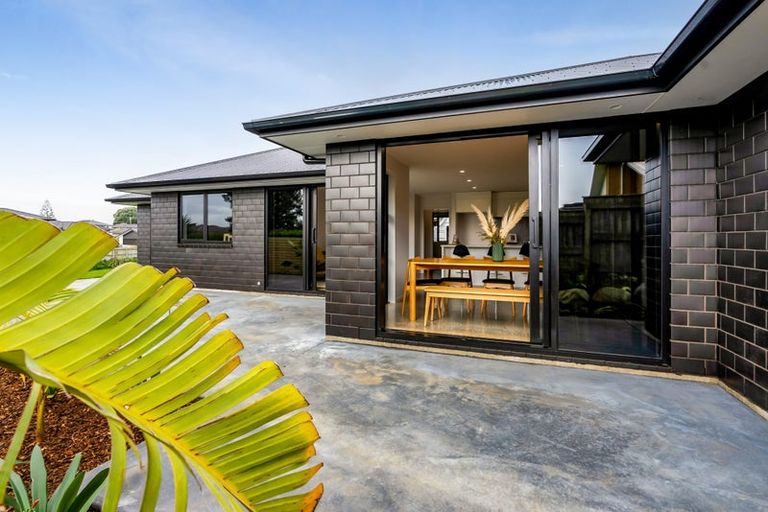 Photo of property in 9b James Drive, Bell Block, New Plymouth, 4312