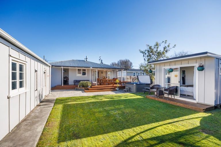 Photo of property in 79 Maxwells Line, Awapuni, Palmerston North, 4412