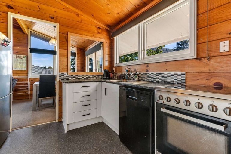 Photo of property in 33 Bell Road, Western Heights, Rotorua, 3015