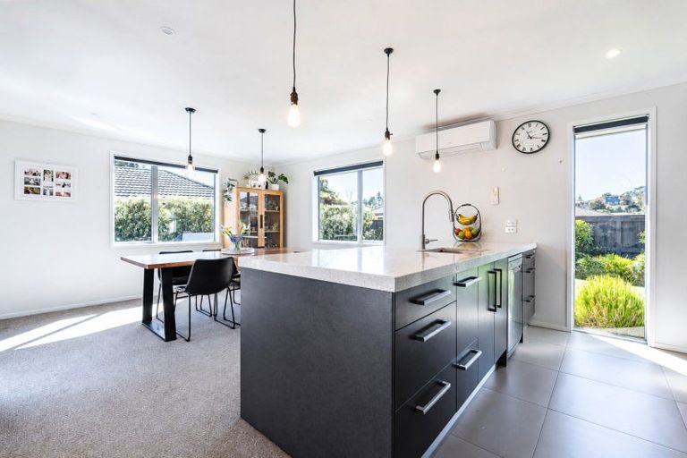 Photo of property in 26 Fernbrook Drive, Hurworth, New Plymouth, 4310