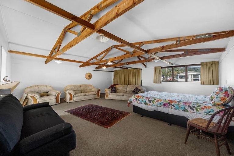 Photo of property in 22 Aputa Avenue, Te Puru, Thames, 3575