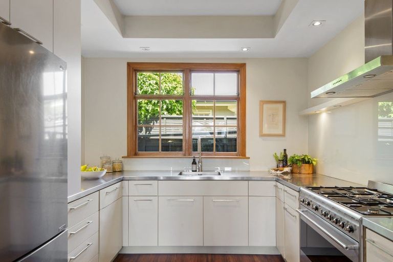 Photo of property in 60 Severn Street, St Albans, Christchurch, 8014