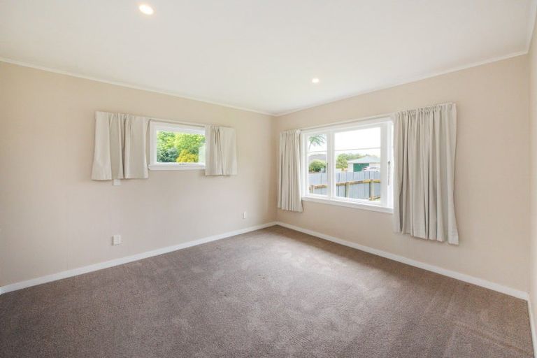 Photo of property in 32 Keeling Street, West End, Palmerston North, 4412