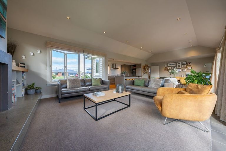 Photo of property in 26 Lawson Burrows Crescent, Te Anau, 9600