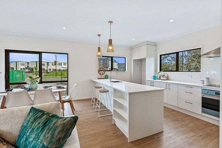 Photo of property in 39 Bristol Freighter Road, Hobsonville, Auckland, 0616