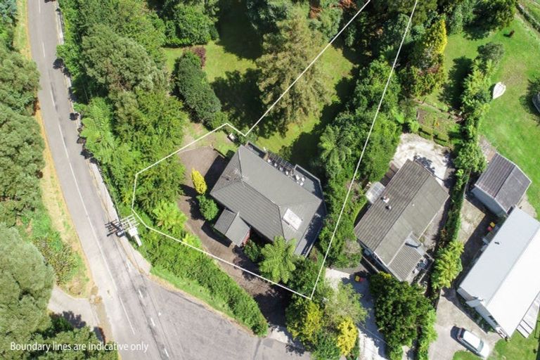 Photo of property in 4 Steep Street, Lake Okareka, Rotorua, 3076
