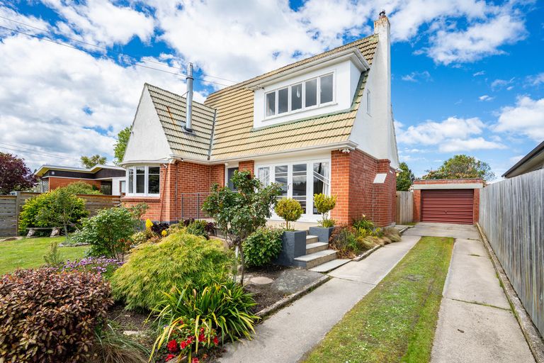 Photo of property in 44 Martin Road, Fairfield, Dunedin, 9018