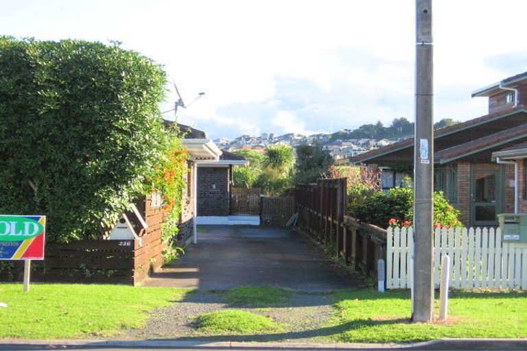 Photo of property in 2/226 Centreway Road, Orewa, 0931