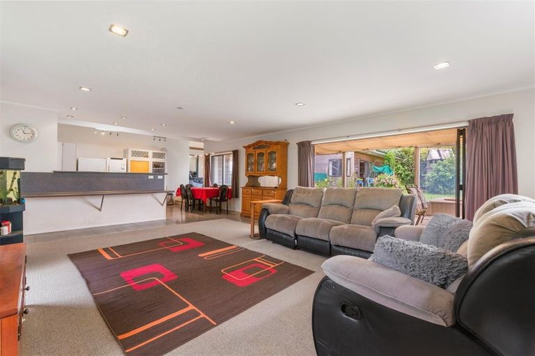 Photo of property in 70 Utuhina Road, Springfield, Rotorua, 3015