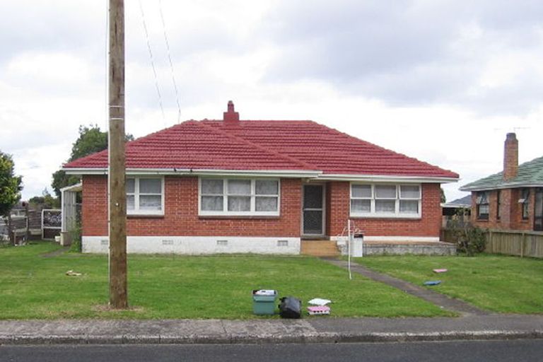 Photo of property in 37 Motatau Road, Papatoetoe, Auckland, 2025