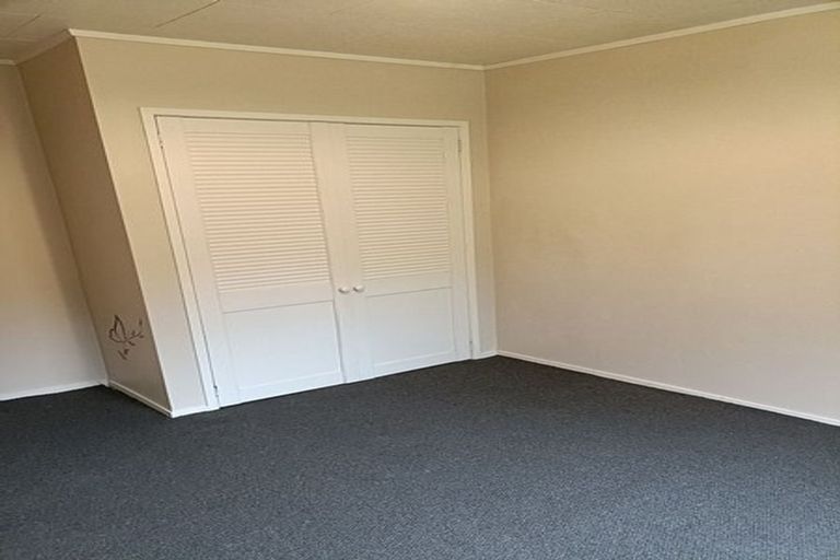 Photo of property in 3 Merrill Place, Birkdale, Auckland, 0626