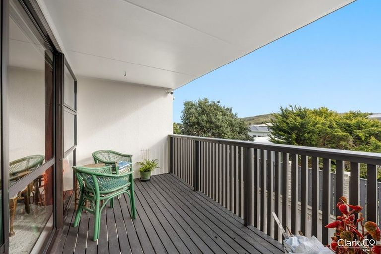 Photo of property in 8/24 Acheron Road, Paremata, Porirua, 5026