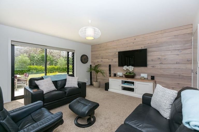 Photo of property in 9 Keene Drive, Bell Block, New Plymouth, 4312