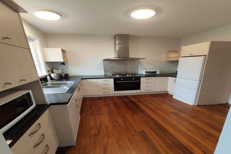 Photo of property in 2/15 Waimairi Road, Upper Riccarton, Christchurch, 8041