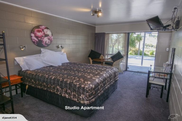 Photo of property in 33 Cable Bay Block Road, Cable Bay, 0420