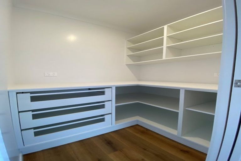 Photo of property in 32 Taurangawaka Road, One Tree Point, 0118