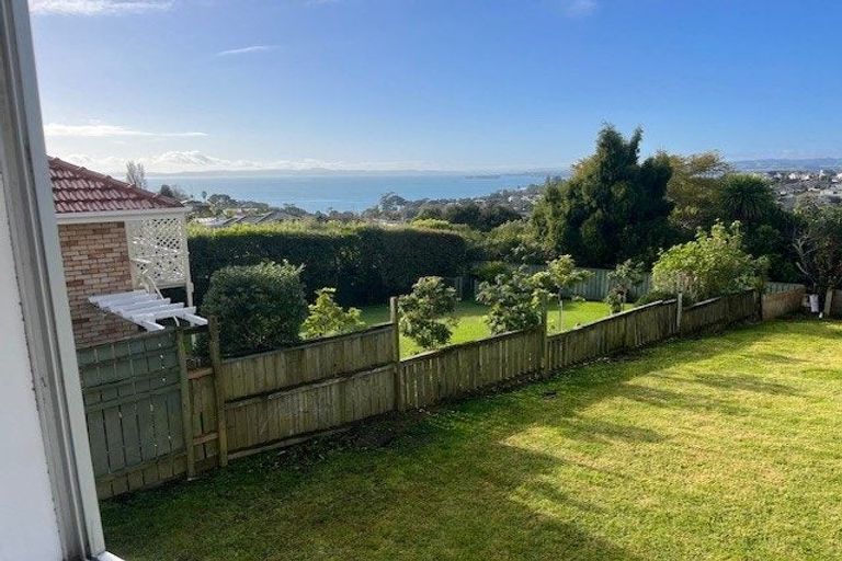 Photo of property in 105 Bleakhouse Road, Howick, Auckland, 2014